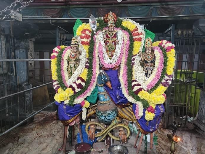 vallakottai subramaniyaswami with valli and deivanai