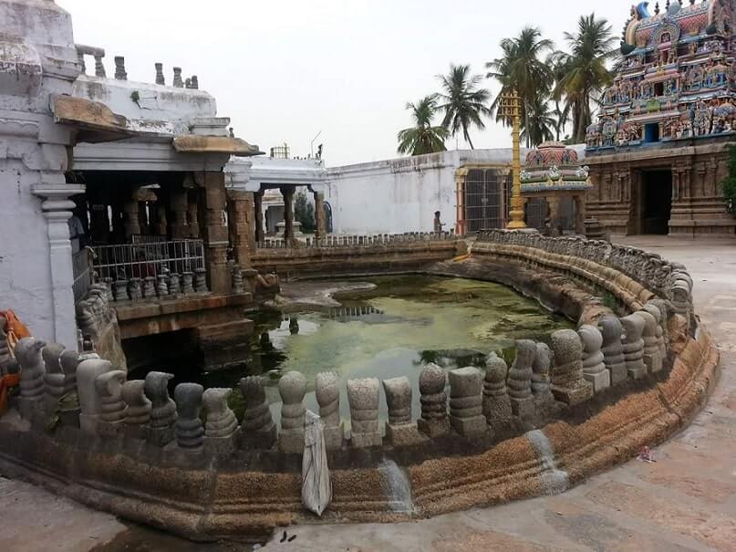 Peraiyur Naganathaswamy Temple inside