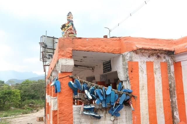 sorimuthu ayyanar kovil seruppu kanikkai