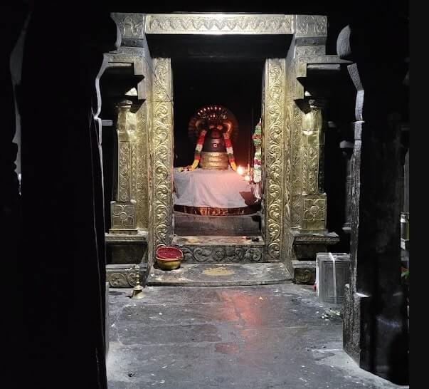 Thirumazhapadi Vaidyanathaswami Vajrasthambanathar