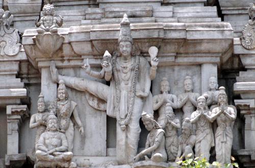 thirukovilur ulagalantha perumal statue image