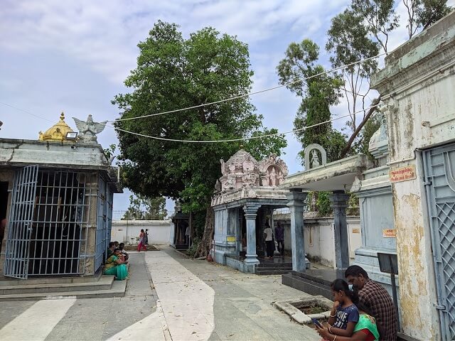 semmancheri srinivasa perumal temple inside view