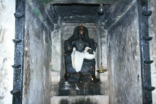 thepperumanallur temple thatchinamoorthi