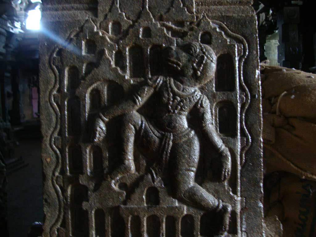 thiruindalur parimala ranganathar temple anjaneya sculpture