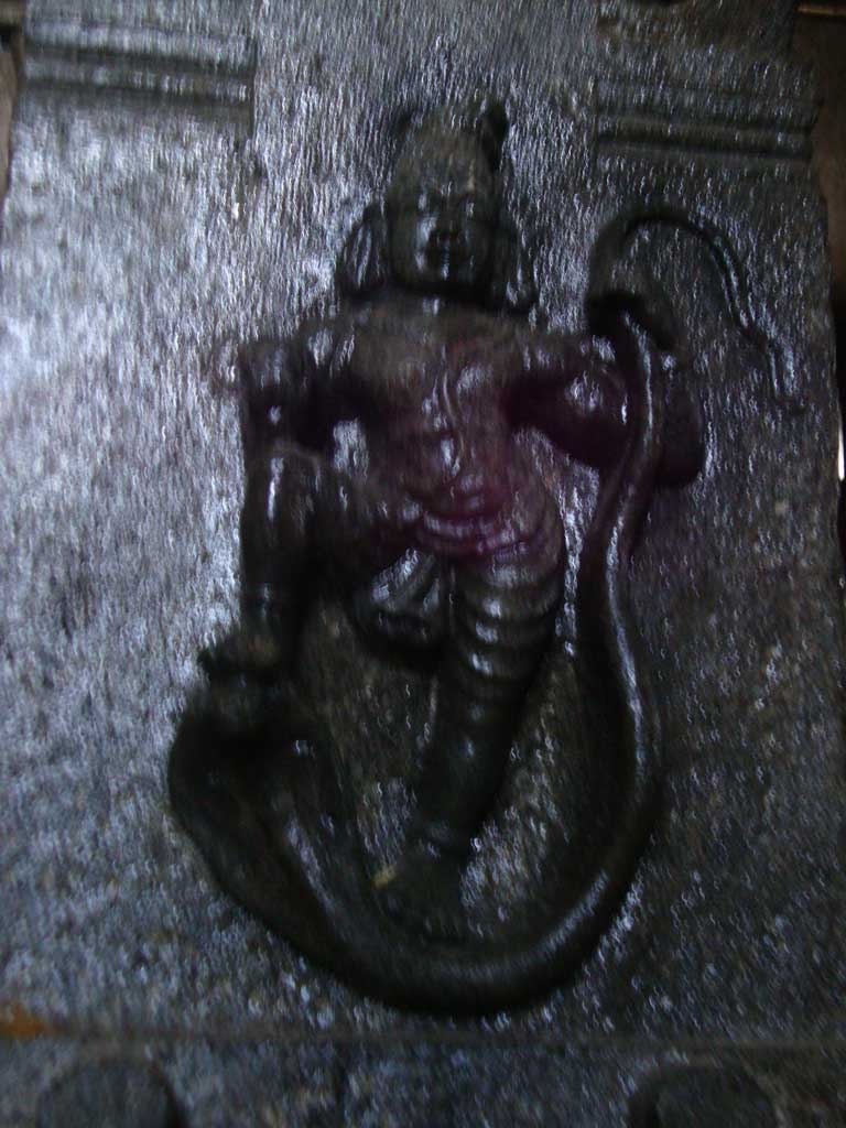 thiruindalur parimala ranganathar temple kalinga narthana statue