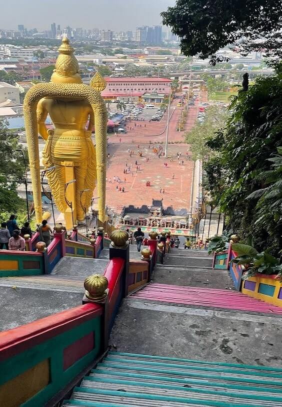 malaysia pathu malai murugan statue back view