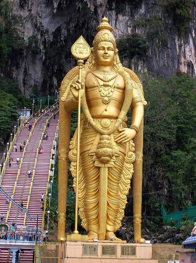 malaysia pathu malai murugan statue