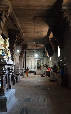 thiruvedagam edaganathar temple inside