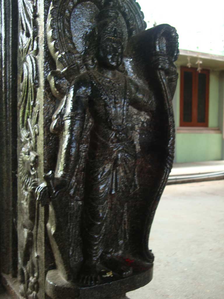 thiruindalur perumal rama avatar sculpture