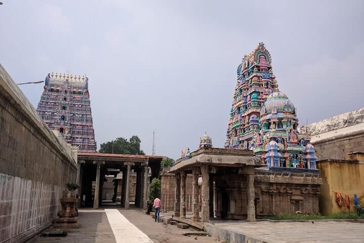 srimushnam bhu varaha swamy temple inside view