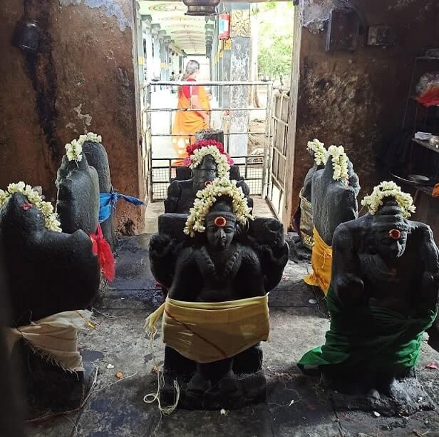 thiruvakkarai vakrakaliamman temple navagraha statues